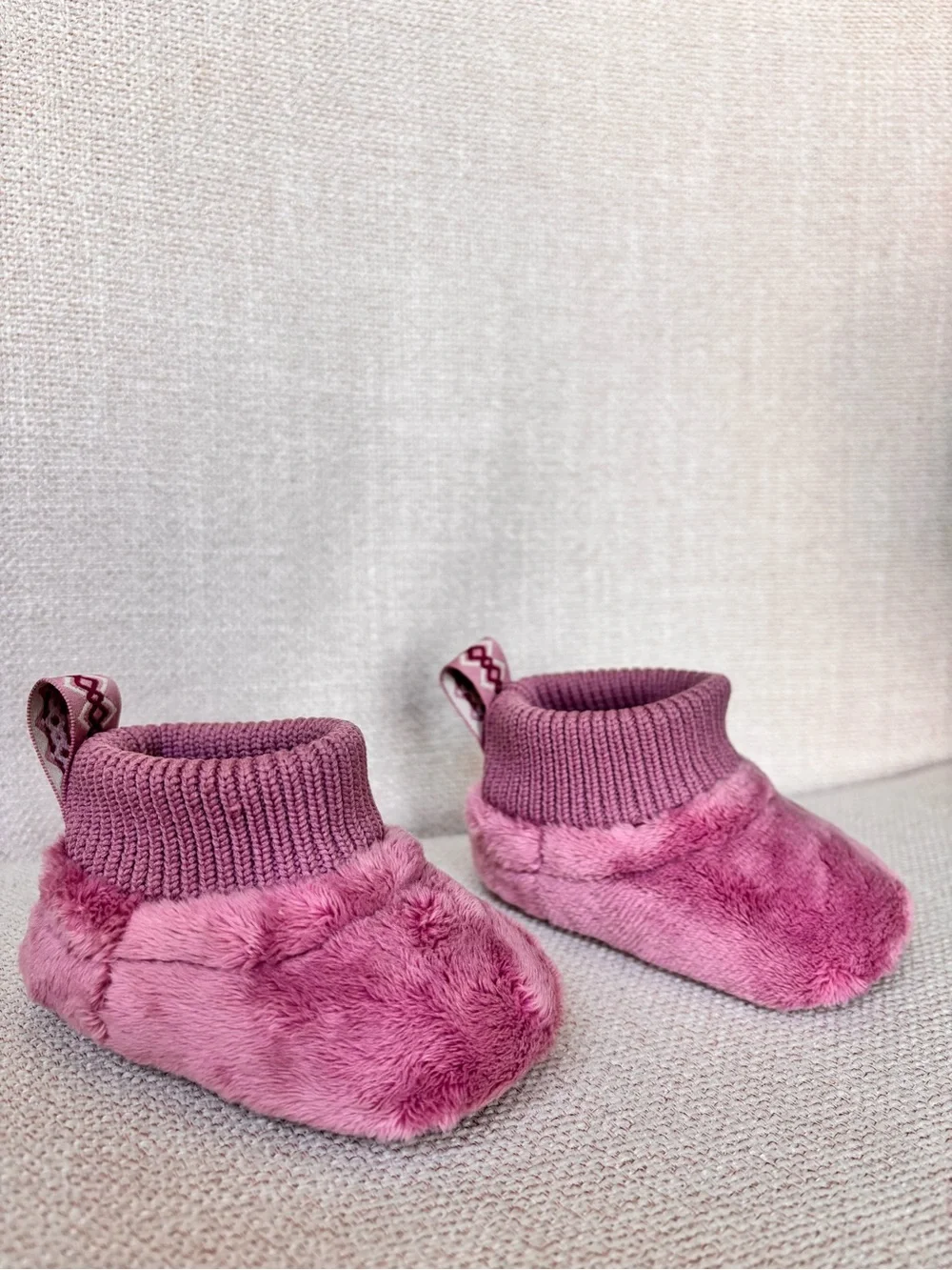 UGG Baby Nesti Infant Bootie Size 0/1 (0-6 months) Purple
